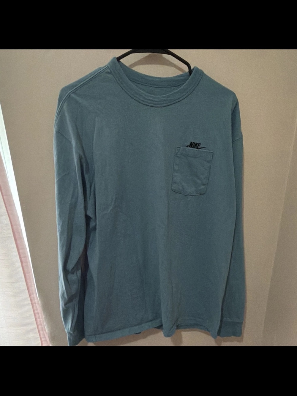Nike Men's Long-Sleeve Pocket Tee in Dusty Teal